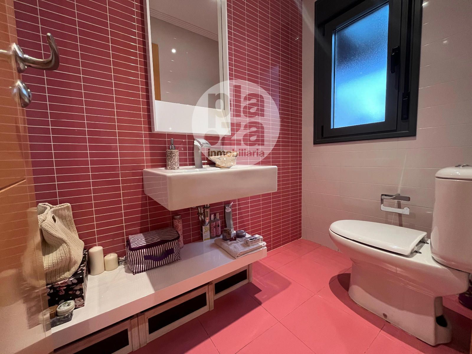 Baño - IMPRESIONANTE CHALET ADOSADO EN CALLE PORTOMARIN - BURGOS
