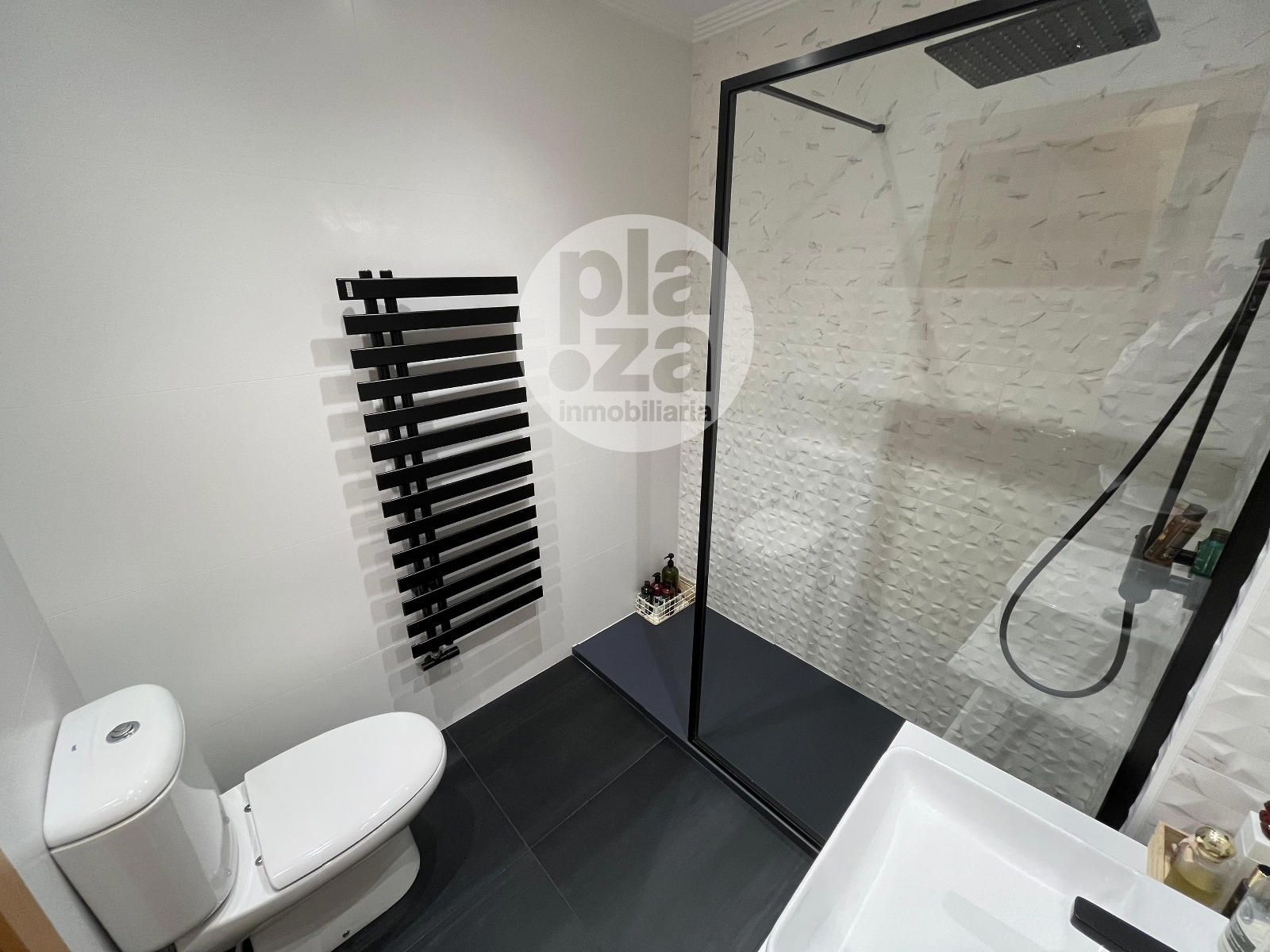 Baño - IMPRESIONANTE CHALET ADOSADO EN CALLE PORTOMARIN - BURGOS
