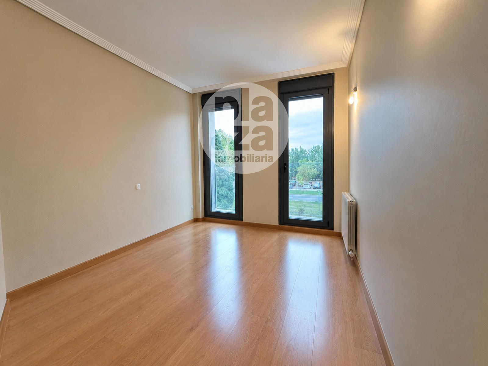 Habitación - IMPRESIONANTE CHALET ADOSADO EN CALLE PORTOMARIN - BURGOS