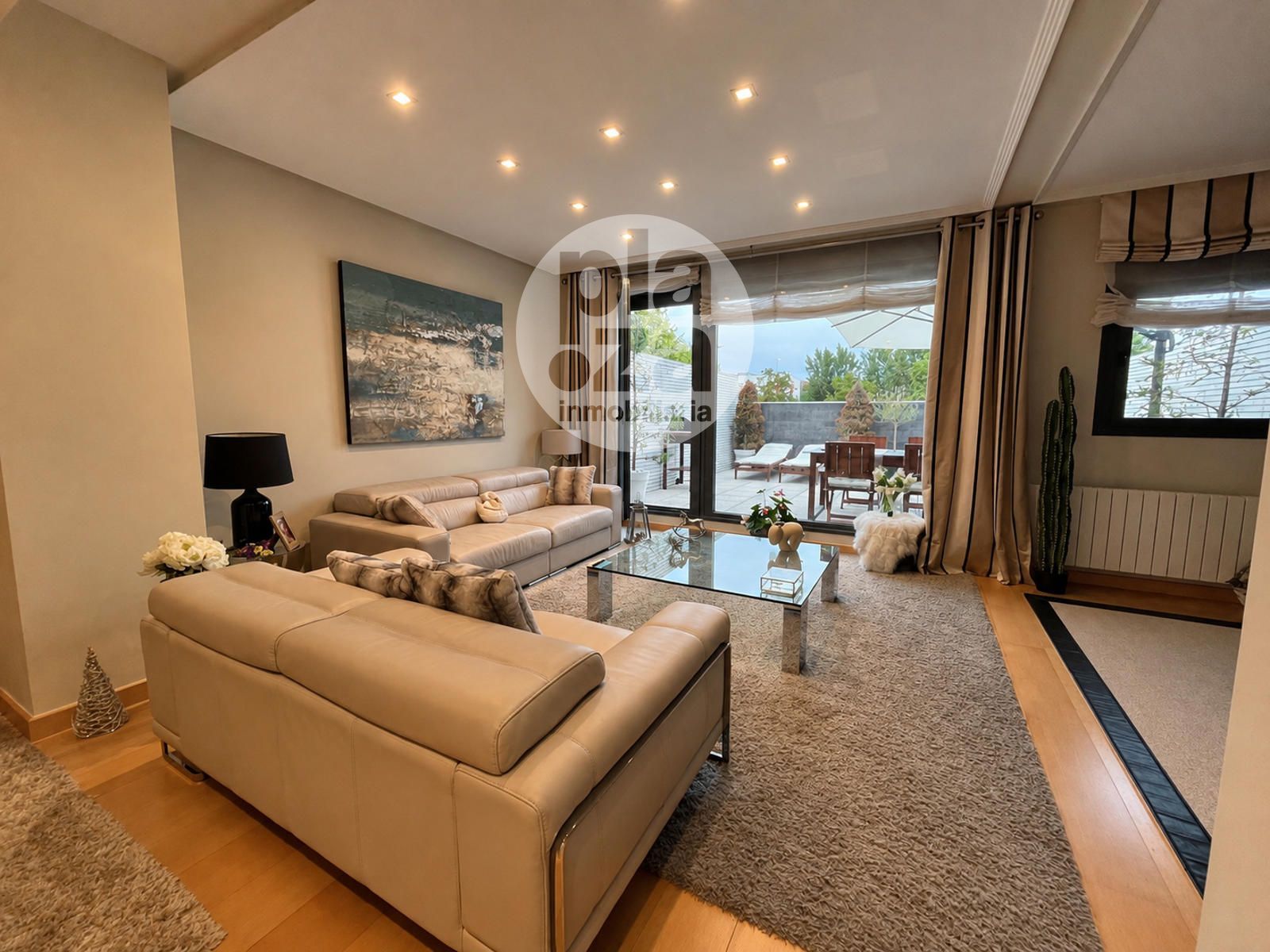 Salón - IMPRESIONANTE CHALET ADOSADO EN CALLE PORTOMARIN - BURGOS