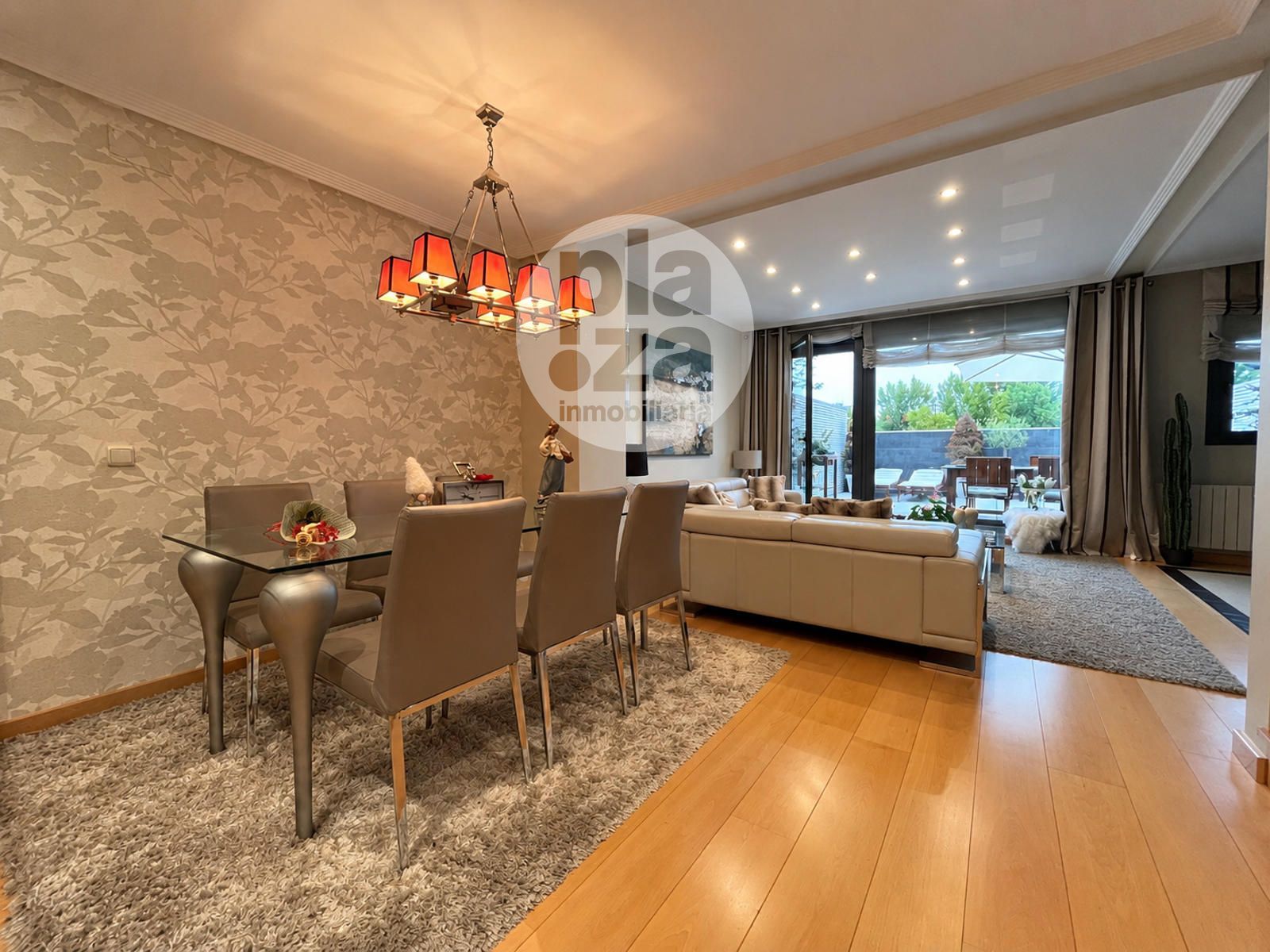 Salón - IMPRESIONANTE CHALET ADOSADO EN CALLE PORTOMARIN - BURGOS