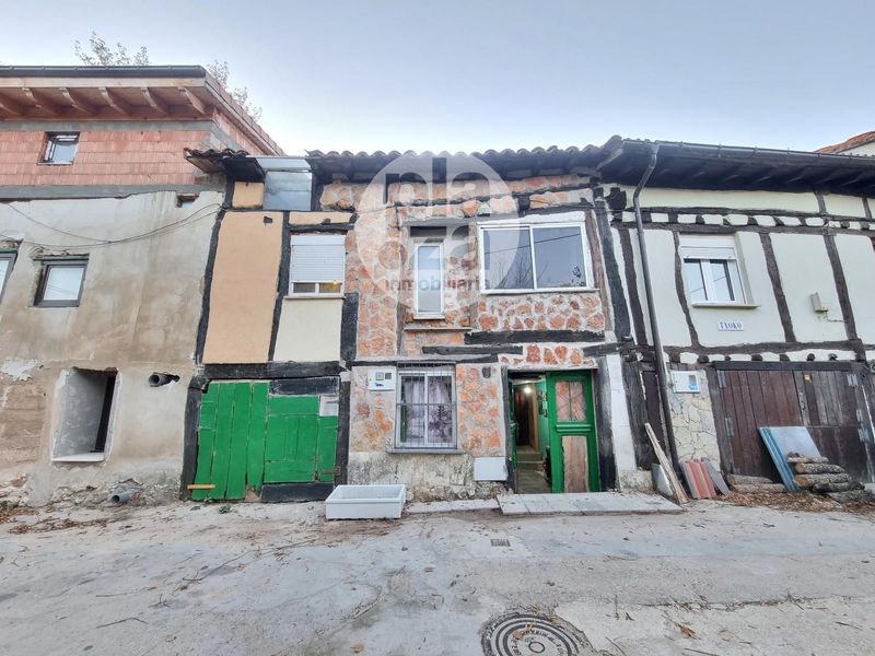 Casa en venta Arraya De Oca, Burgos. Ref: 4381. Plaza Inmobiliaria