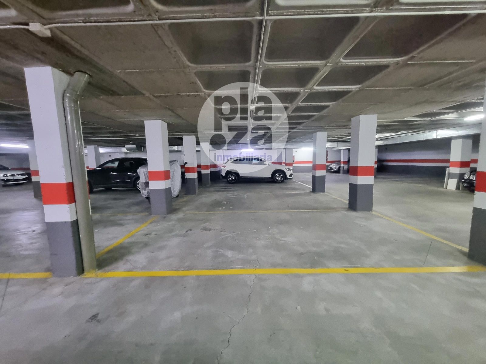 Se vende amplia plaza de garaje situada en la calle Juan de Padilla - Foto 5