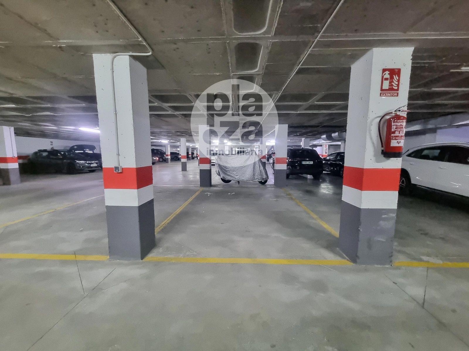 Se vende amplia plaza de garaje situada en la calle Juan de Padilla - Foto 3