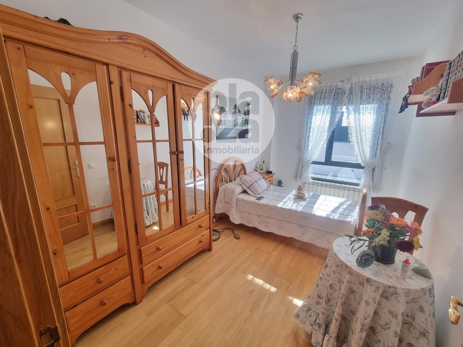 Dormitorio - ÁTICO CON TERRAZA EN EL CENTRO DE BURGOS