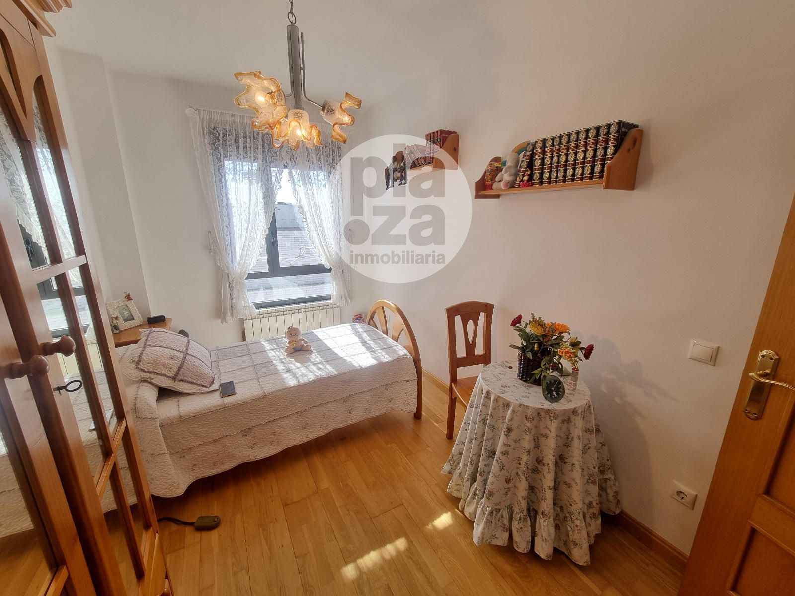 Dormitorio - ÁTICO CON TERRAZA EN EL CENTRO DE BURGOS
