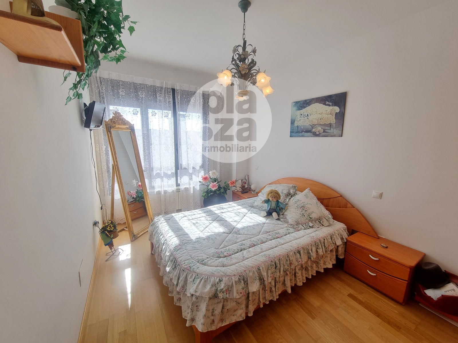 Dormitorio - ÁTICO CON TERRAZA EN EL CENTRO DE BURGOS