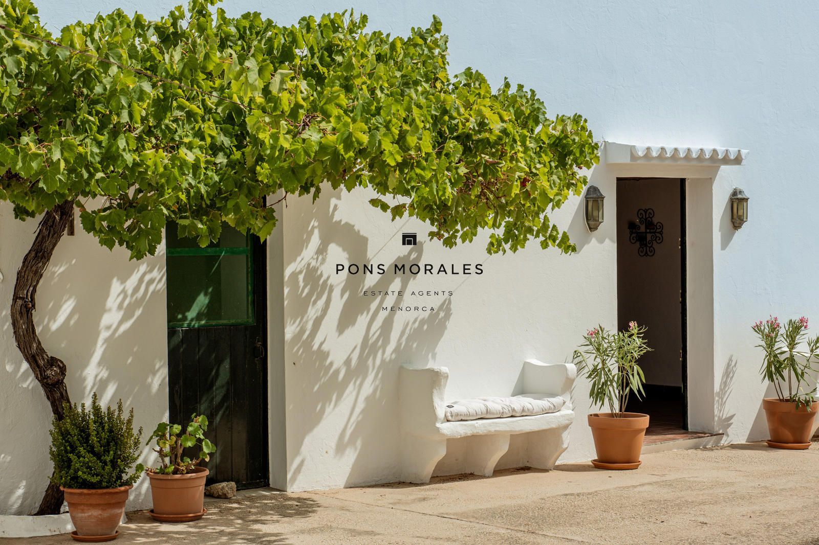 Finca rústica con vistas al mar y piscina en Ciutadella de Menorca. - Foto 3