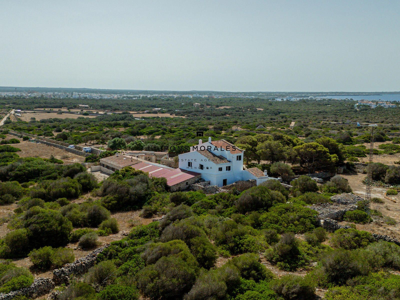 Finca rústica con vistas al mar y piscina en Ciutadella de Menorca. - Foto 29