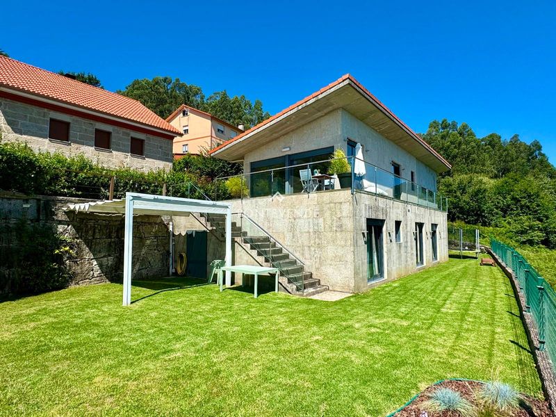 Chalet Independiente en venta Vilaboa, Pontevedra. Ref: 2750. Pontevende