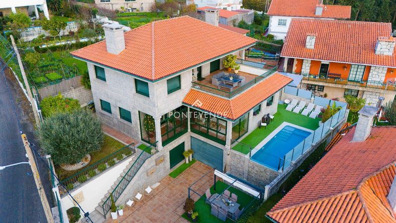 Chalet Independiente en venta Poio, Pontevedra. Ref: 3322. Pontevende