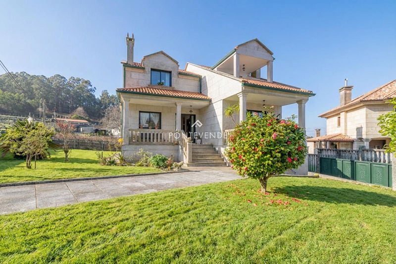 Chalet Independiente en venta Meaño, Pontevedra. Ref: 4747. Pontevende
