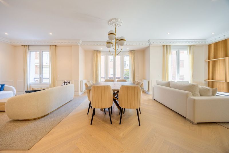 Piso en venta Madrid. Ref: 1010. PRADO CURATED PROPERTIES