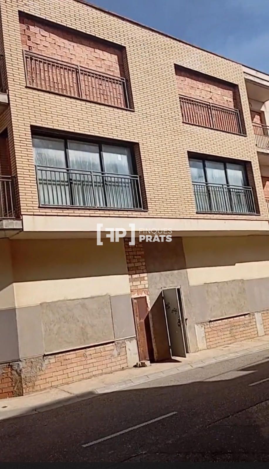 Edificio Singular en venta Alguaire, Lleida. Ref: 3699. FINQUES PRATS