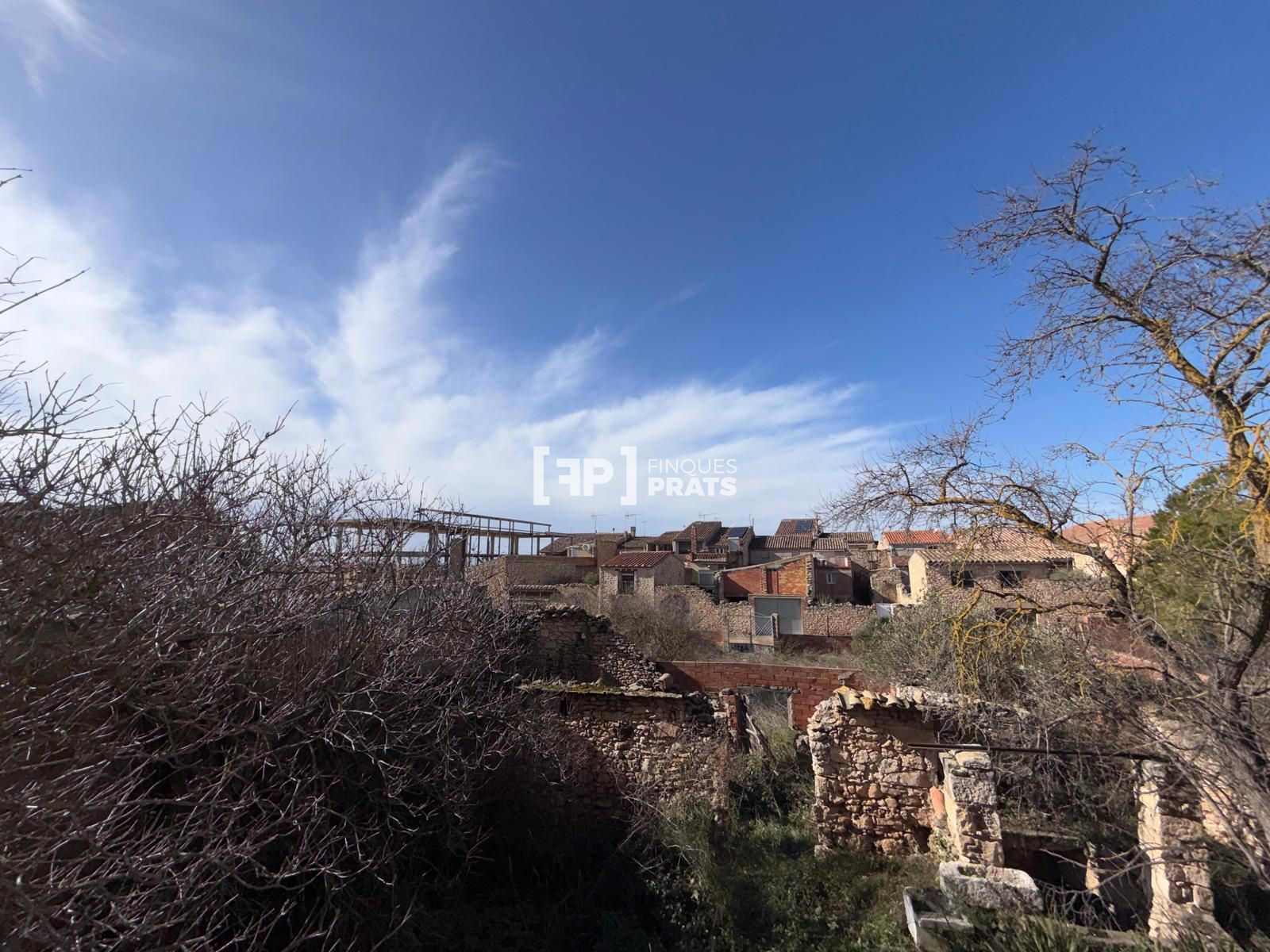 Casa en venta Almatret, Lleida. Ref: 3943. FINQUES PRATS