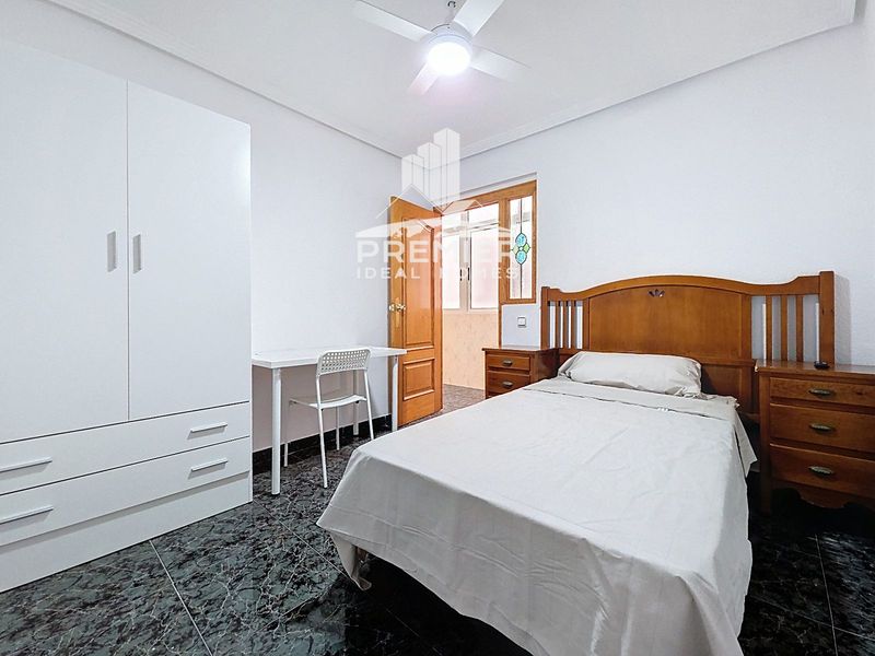 Habitación en alquiler Elda, Alicante. Ref: 1162. Premier Ideal Homes