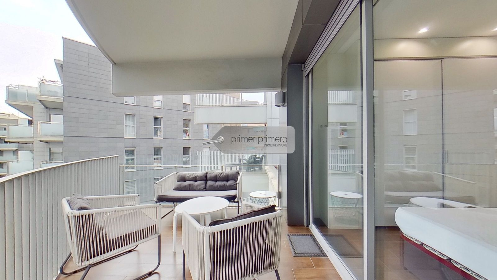 Appartement  à louer Barcelona. Ref: 1609. Primer Primera Espais per Viure