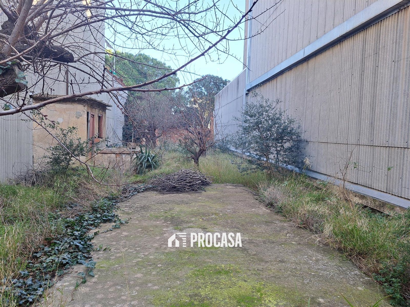 Grundstück zu verkaufen Figueres, Girona. Ref: 2626. FINCAS PROCASA