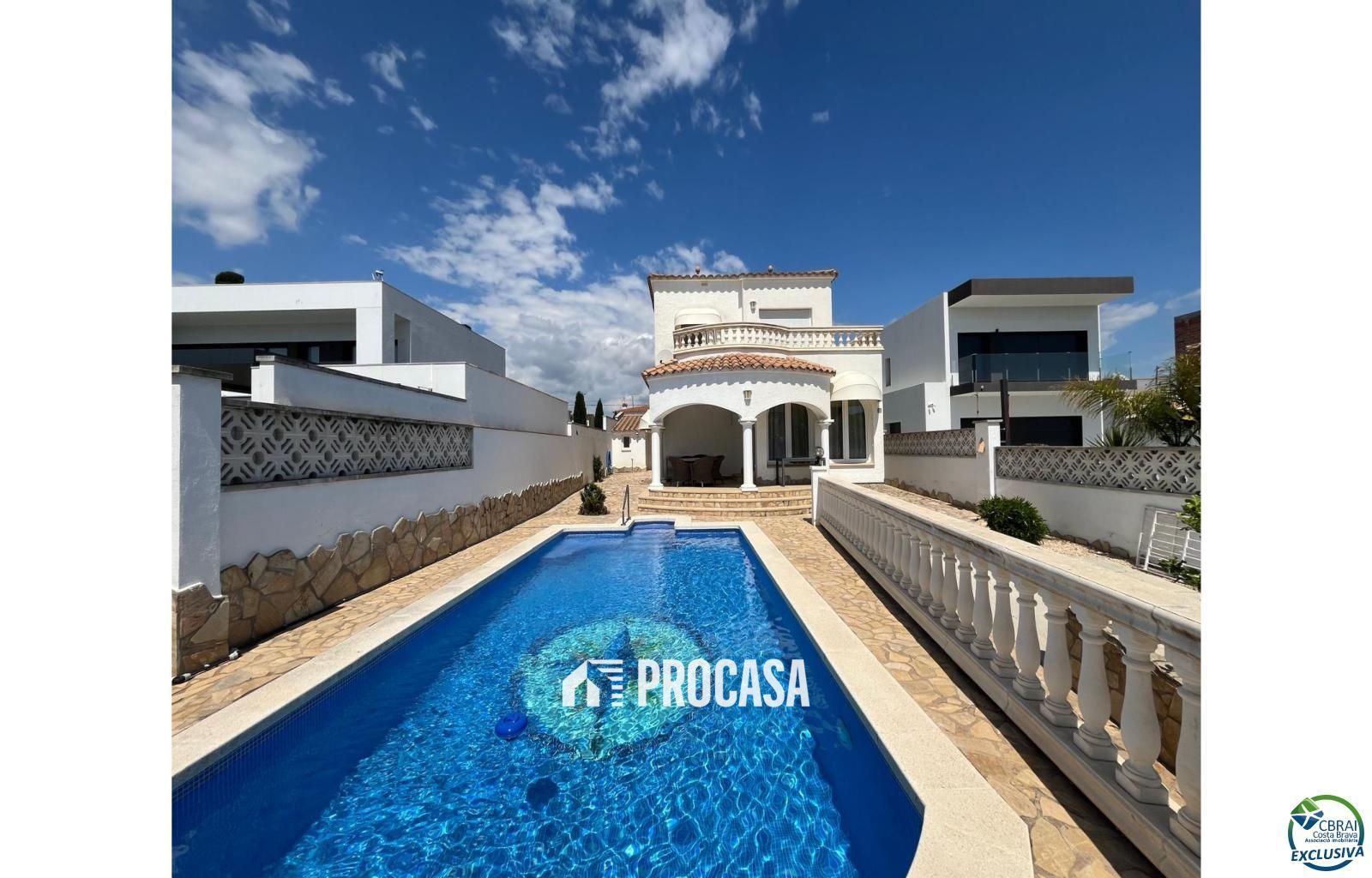 Maison de Ville en vente Empuriabrava, Girona. Ref: 3751. FINCAS PROCASA