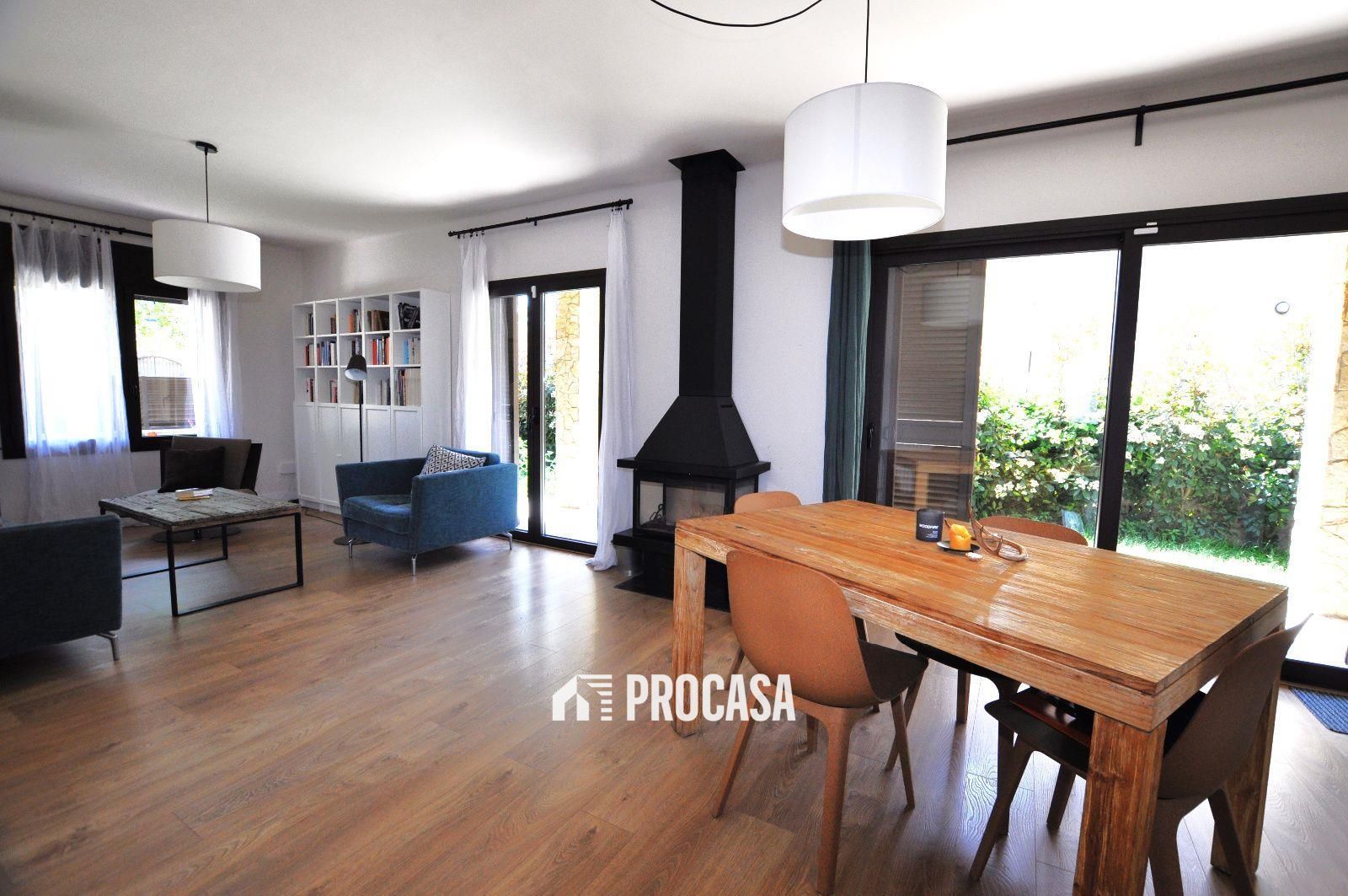 Maison de Ville en vente Sant Pere Pescador, Girona. Ref: 3871. FINCAS PROCASA