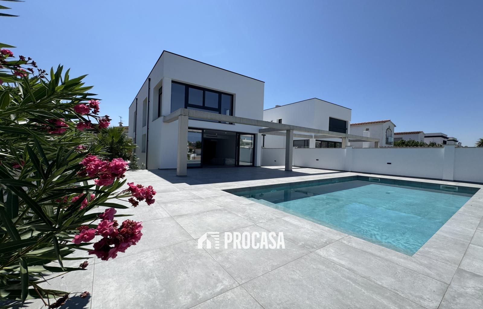 Maison de Ville en vente Empuriabrava, Girona. Ref: 3896. FINCAS PROCASA