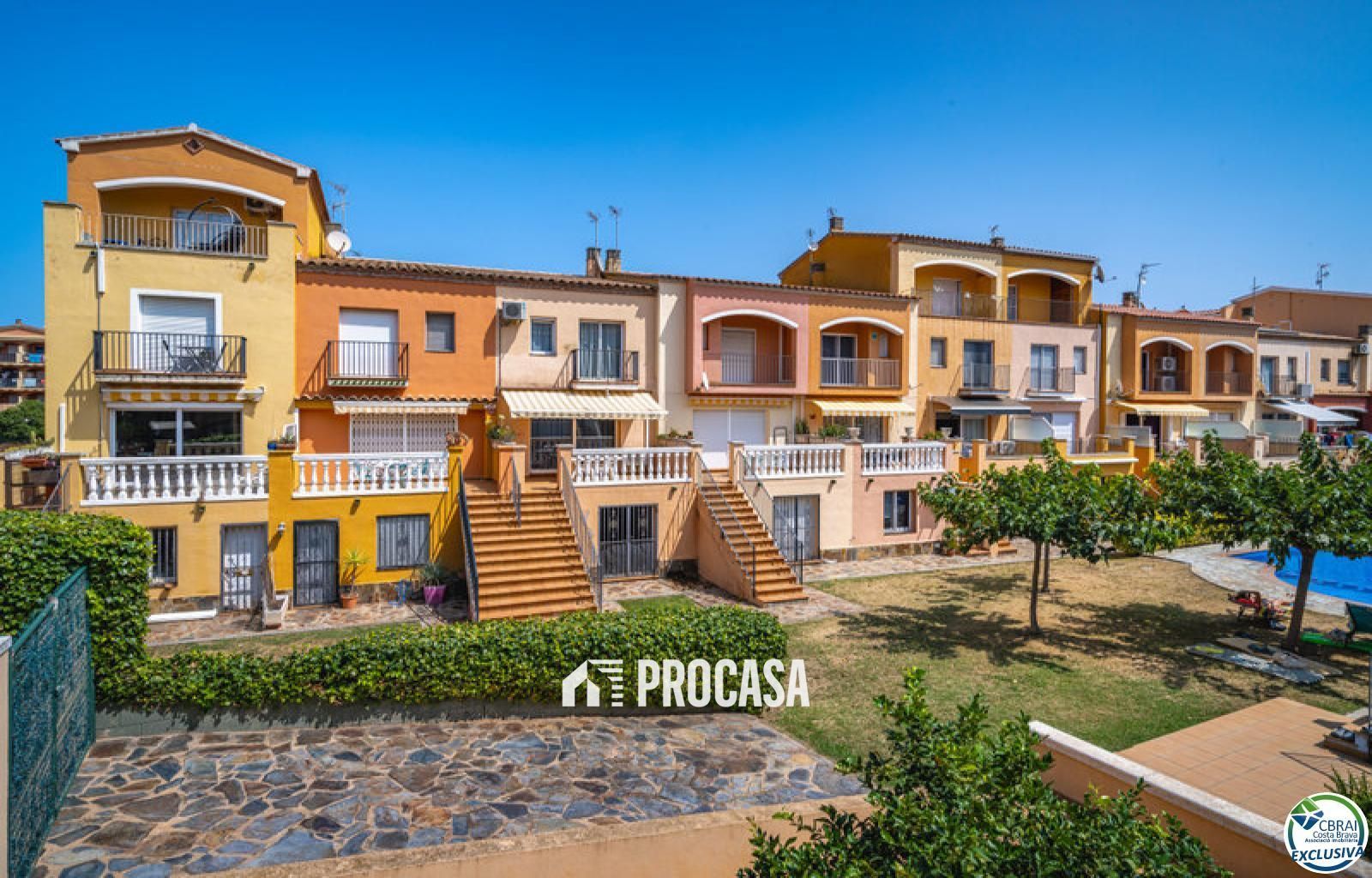 Maison de Ville en vente Empuriabrava, Girona. Ref: 3913. FINCAS PROCASA