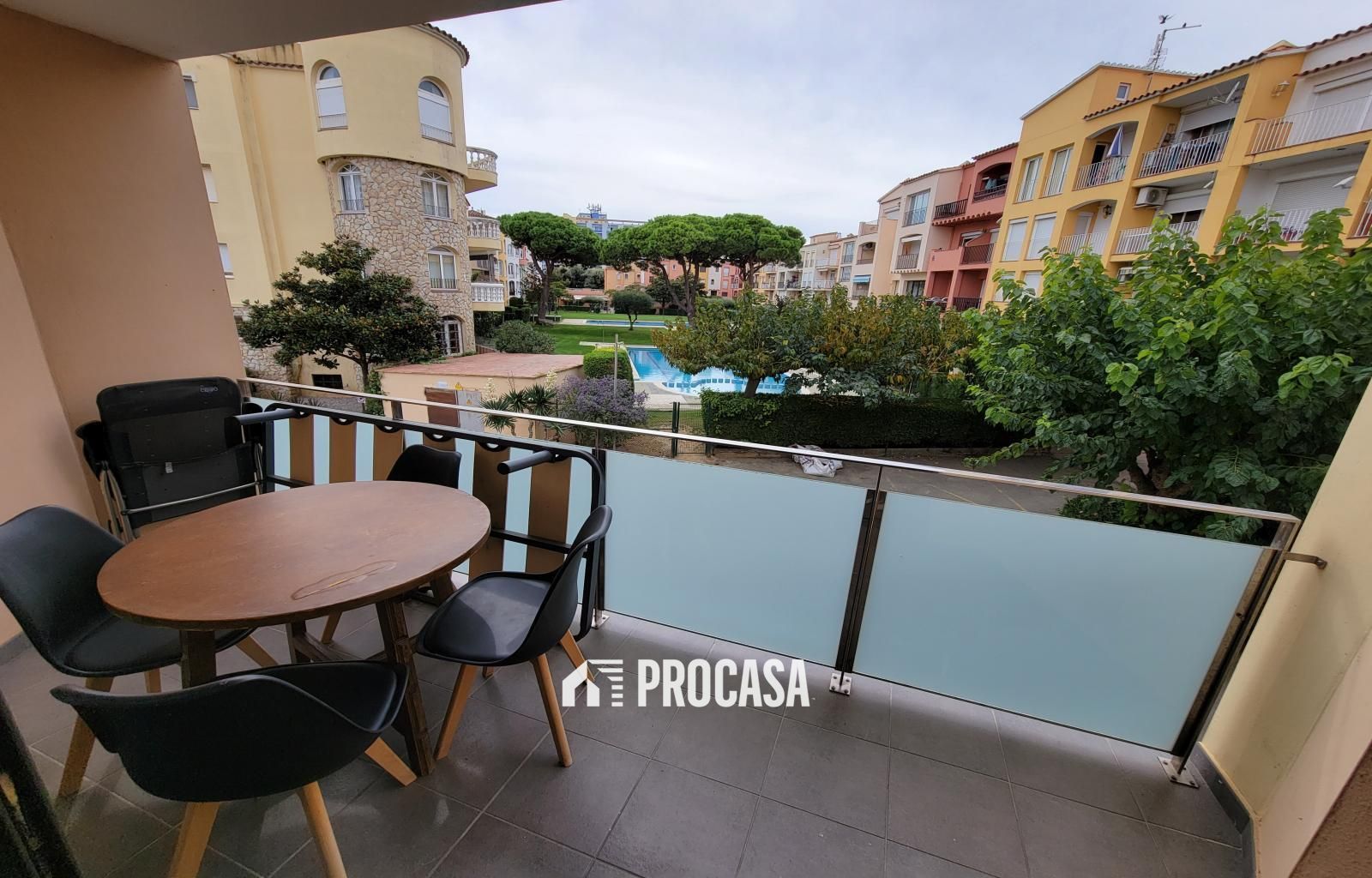 Wohnung zu verkaufen Empuriabrava, Girona. Ref: 4010. FINCAS PROCASA