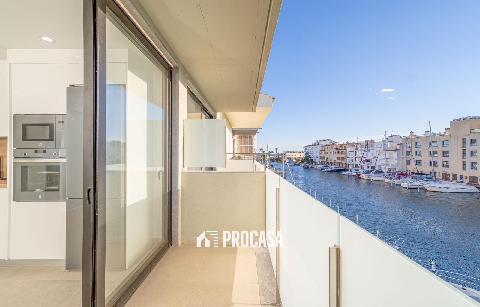 Maison de Ville en vente Empuriabrava, Girona. Ref: 4035. FINCAS PROCASA