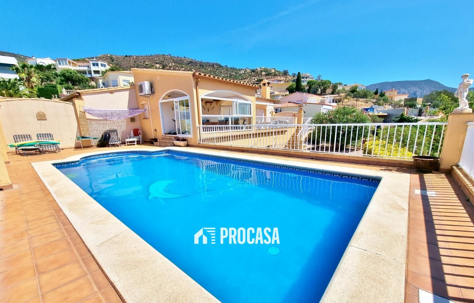 Maison de Ville en vente Palau-Saverdera, Girona. Ref: 4066. FINCAS PROCASA