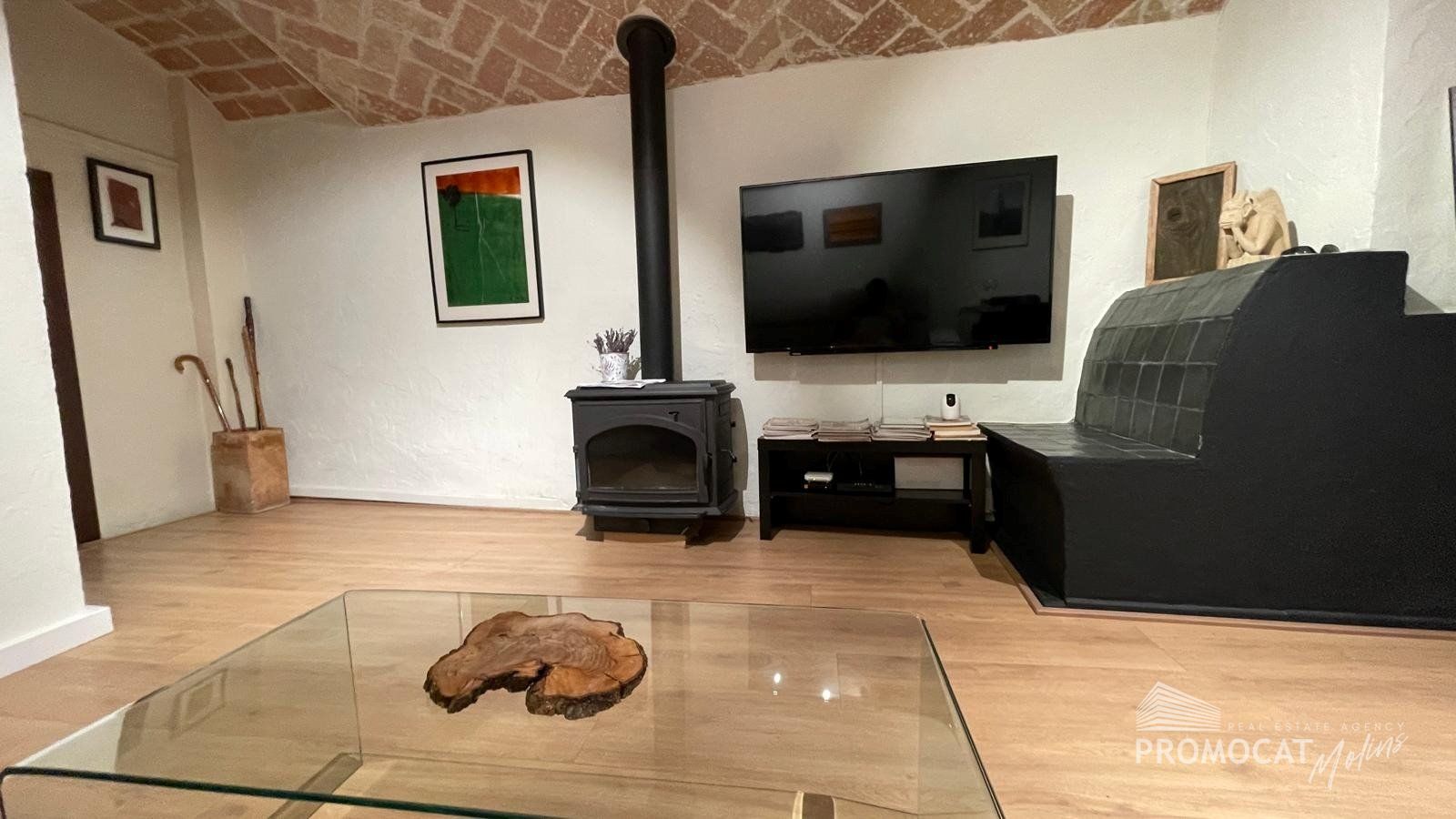 Encantadora casa rústica con elegancia moderna en el corazón de Collbató - Foto 8