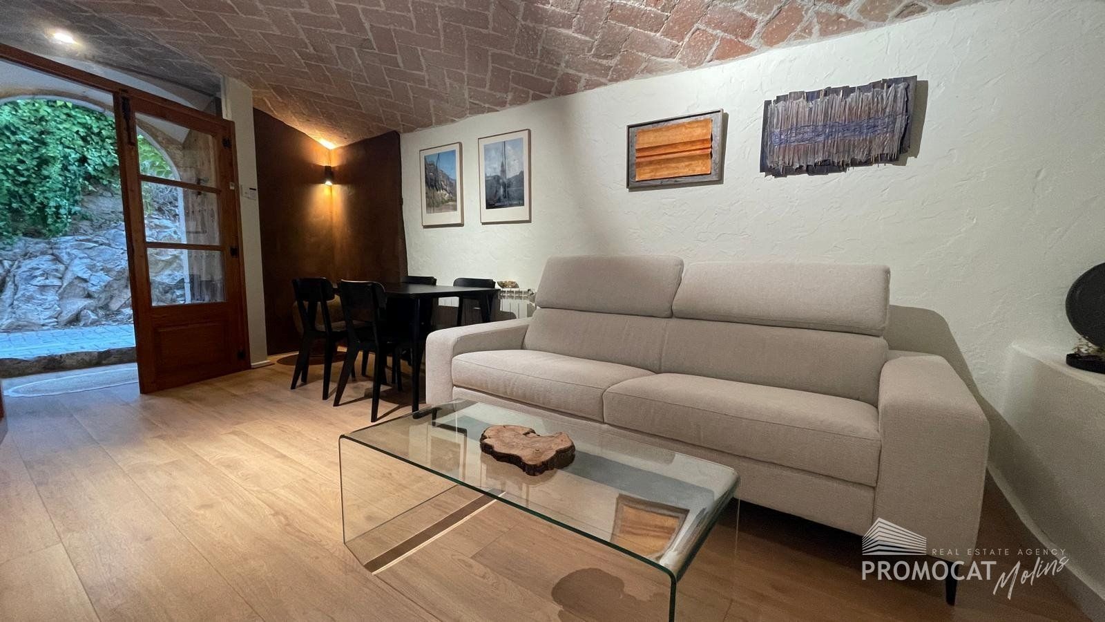 Encantadora casa rústica con elegancia moderna en el corazón de Collbató - Foto 12