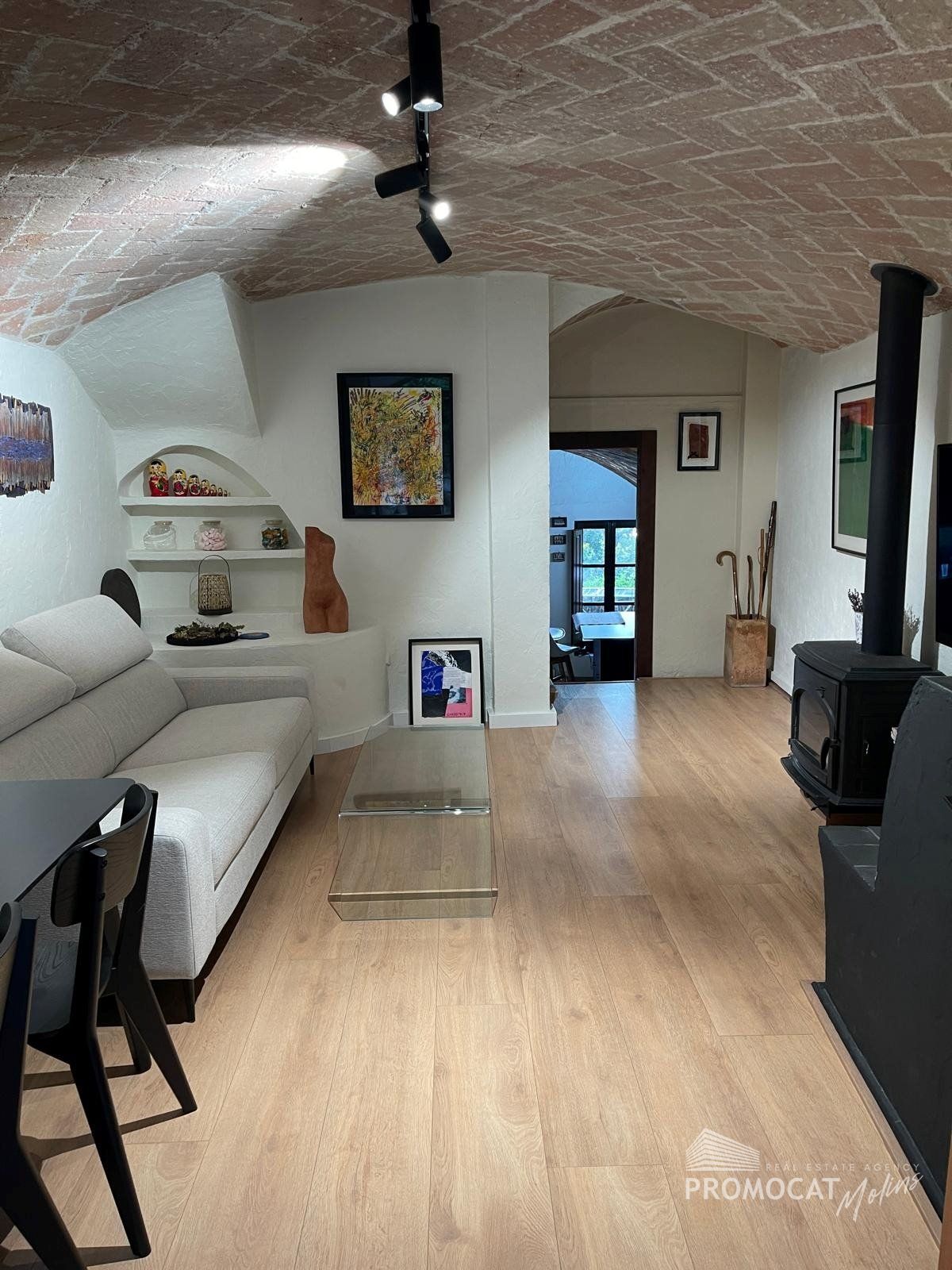 Encantadora casa rústica con elegancia moderna en el corazón de Collbató - Foto 13