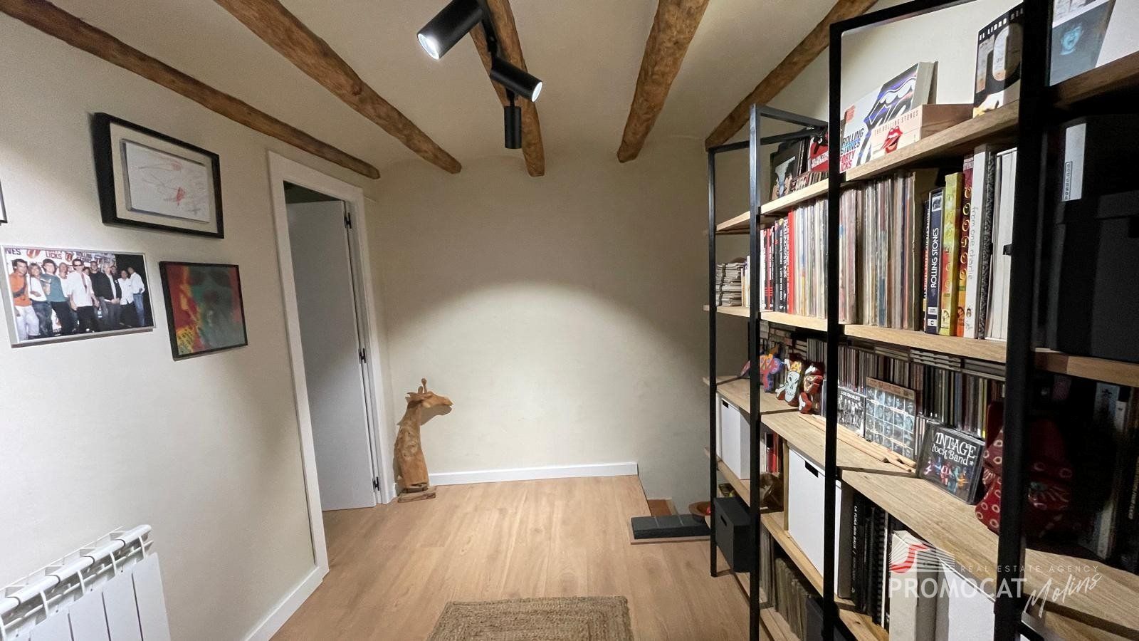 Encantadora casa rústica con elegancia moderna en el corazón de Collbató - Foto 15