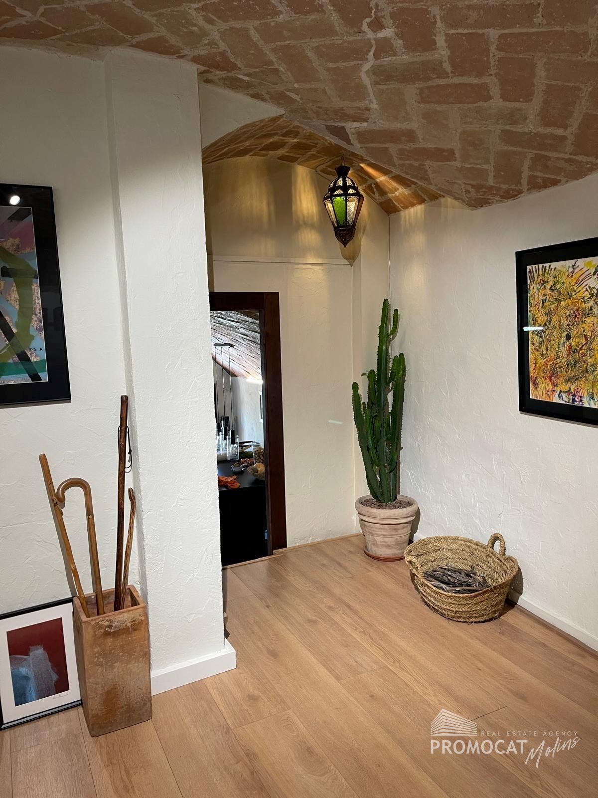 Encantadora casa rústica con elegancia moderna en el corazón de Collbató - Foto 19