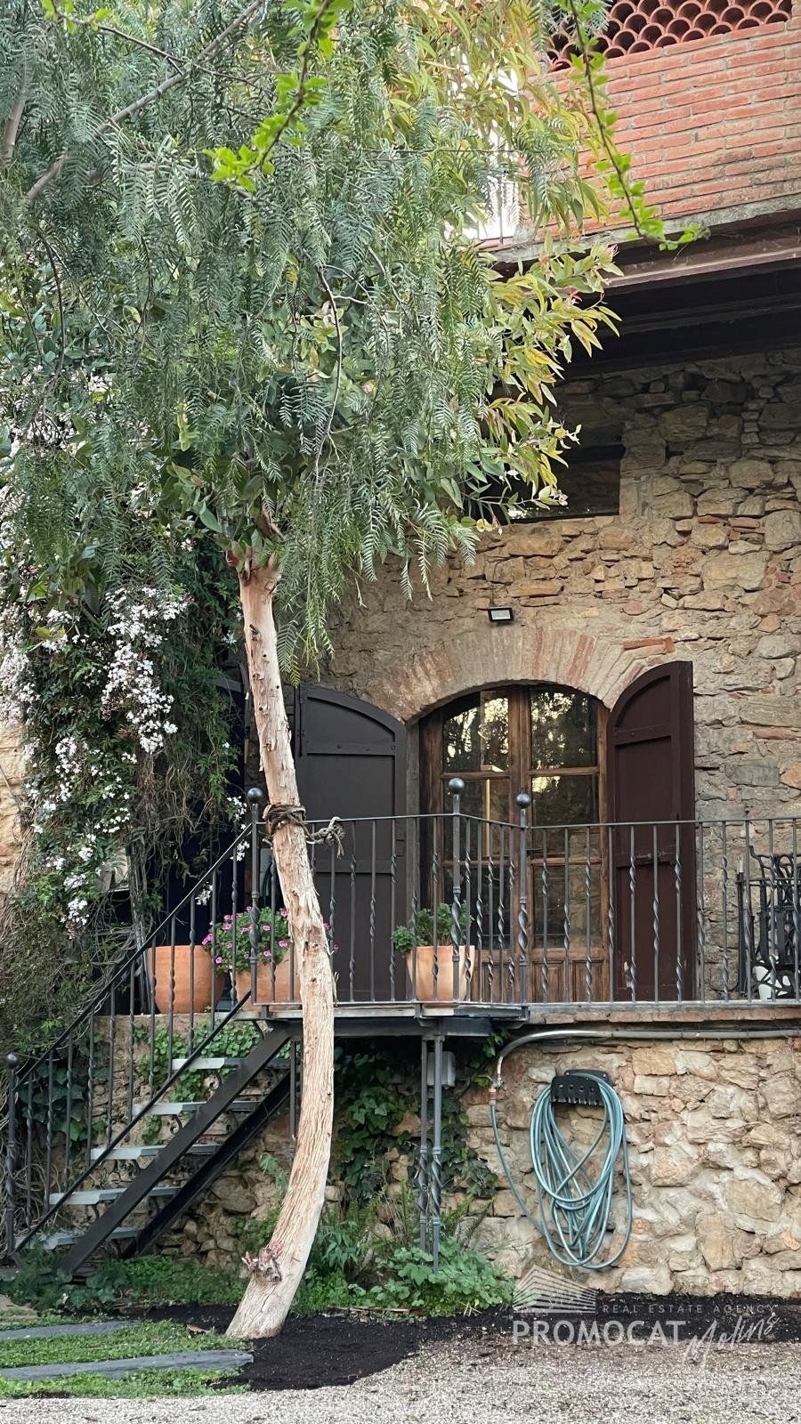 Encantadora casa rústica con elegancia moderna en el corazón de Collbató - Foto 30