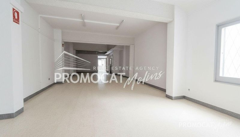 Local comercial en venta Esplugues de Llobregat, Barcelona. Ref: 2320. Promocat Indus