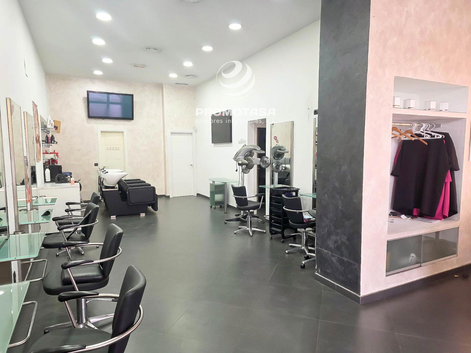 Fully renovated commercial space in an excellent location. - Foto 4