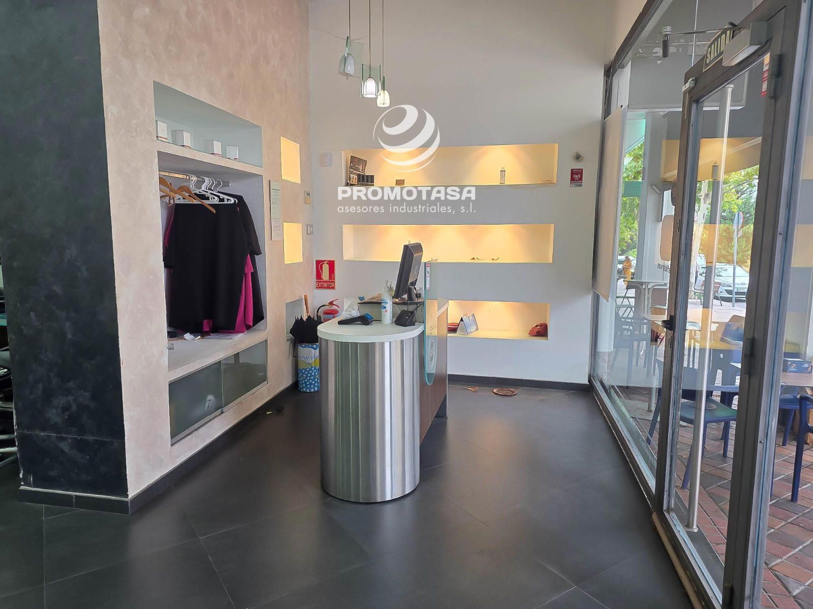 Fully renovated commercial space in an excellent location. - Foto 5