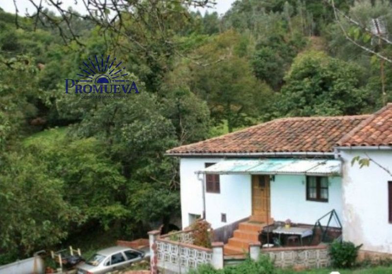 Chalet Independiente en venta Grado, Asturias. Ref: 1032. Promueva Agencia
