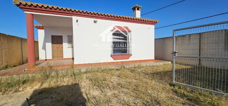 Chalet Independiente en venta Chiclana de la Frontera, Cádiz. Ref: 1585. Property Gallery  