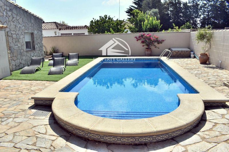 Chalet Independiente en venta Chiclana de la Frontera, Cádiz. Ref: 1588. Property Gallery  