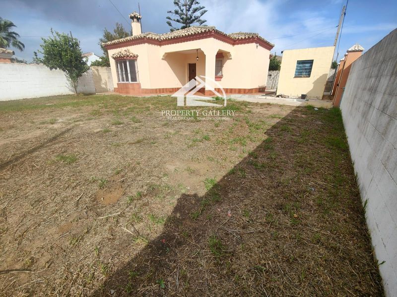 Chalet Independiente en venta Chiclana de la Frontera, Cádiz. Ref: 1590. Property Gallery  