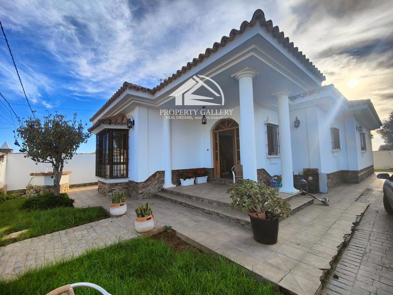 Detached Villa for sale Chiclana de la Frontera, Cádiz. Ref: 1599. Property Gallery  