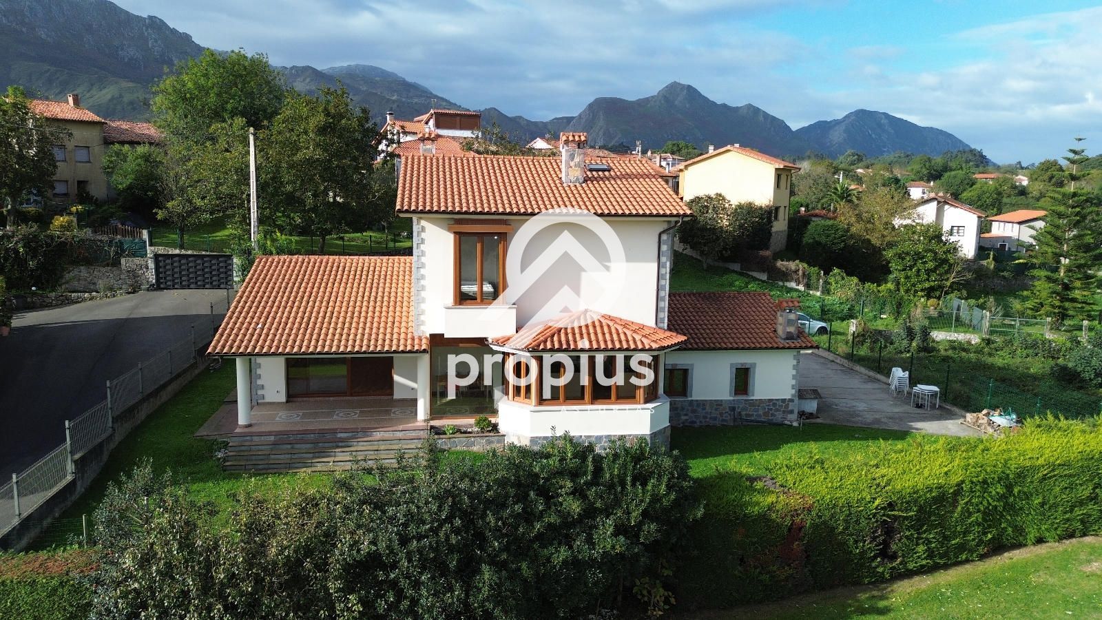 Chalet Independiente en venta Llanes, Asturias. Ref: 1821. PROPIUS