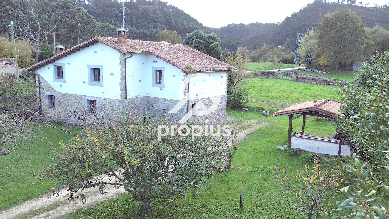 Chalet Independiente en venta Llanes, Asturias. Ref: 1836. PROPIUS