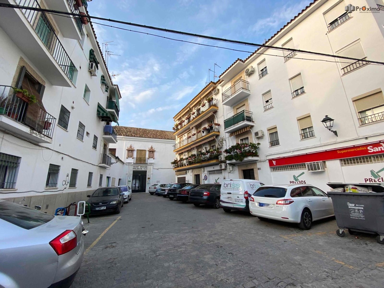 Garaje en venta Ecija, Sevilla. Ref: 1960. PRÓXIMA Soluciones Inmobiliarias