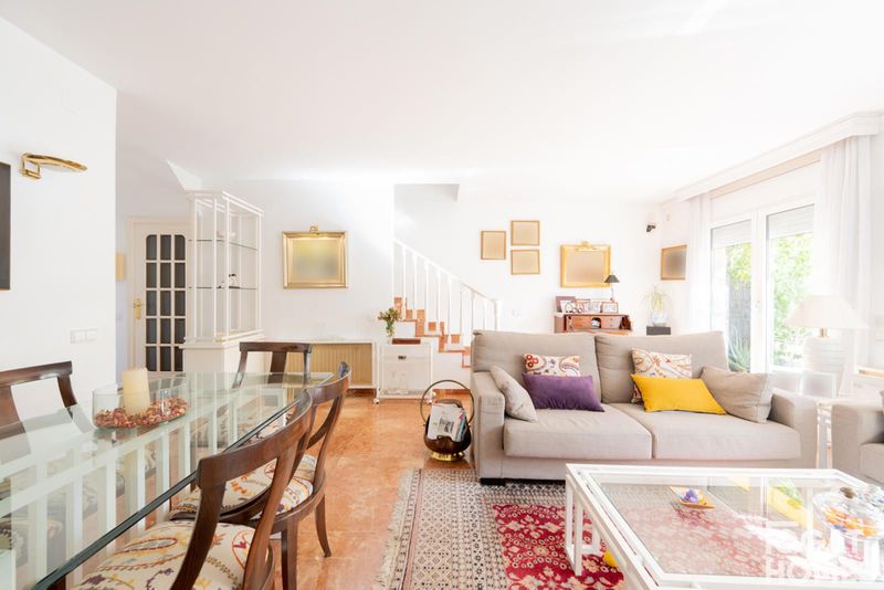 таунхаус на продажу Sant Cugat del Vallès, Barcelona. Ref: 1610. QGAT HOMES