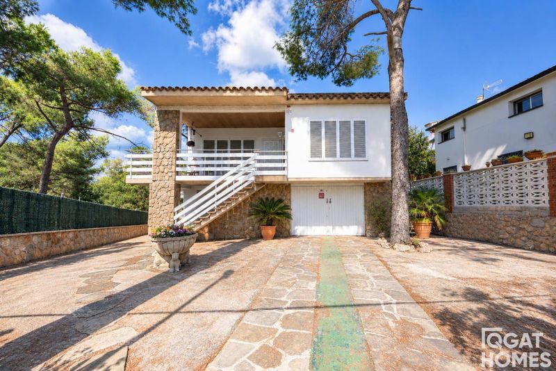 Xalet Independent en venda Sant Cugat del Vallès, Barcelona. Ref: 1819. QGAT HOMES