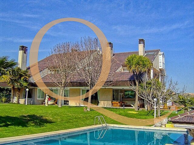 Maison de Ville en vente Madrid. Ref: 2128. QUARTIERS