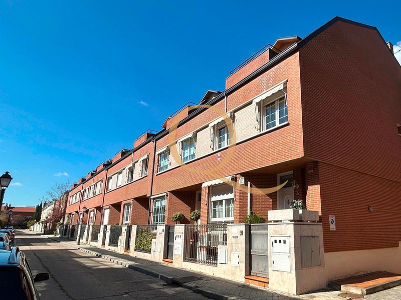 Maison de ville en vente Madrid. Ref: 2520. QUARTIERS